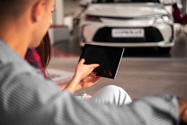 Five Smart Strategies for Cutting Costs on Family Car Insurance